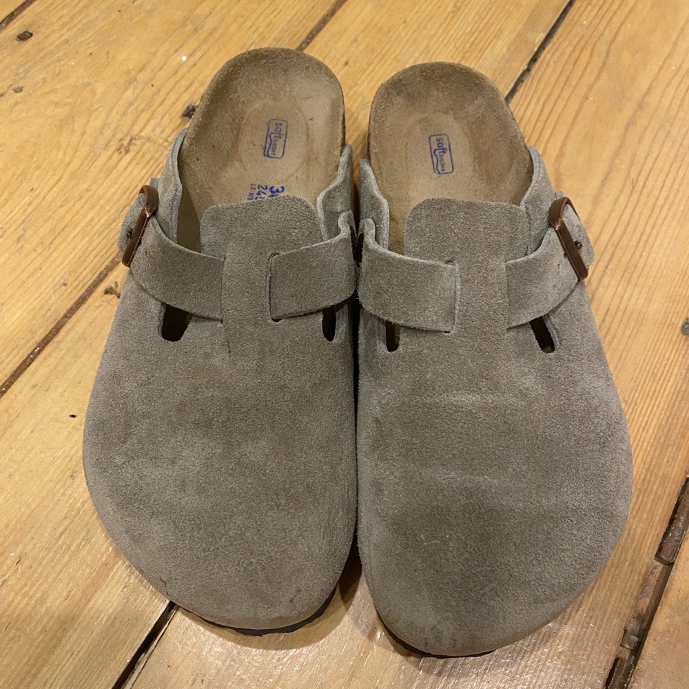 Birkenstock Women’s Boston Clogs Taupe Suede Size 38 (7-7.5)